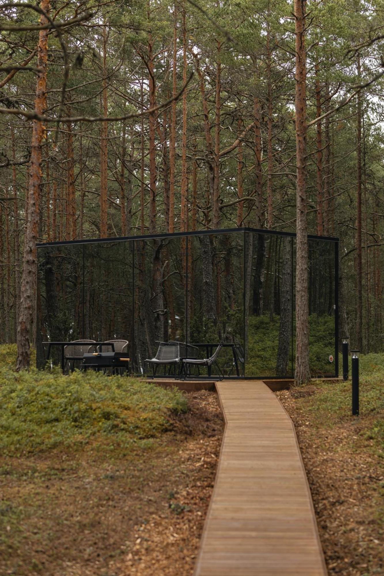 Oeoed Hoetels Lohusalu Leida & Enno Laulasmaa Exterior photo
