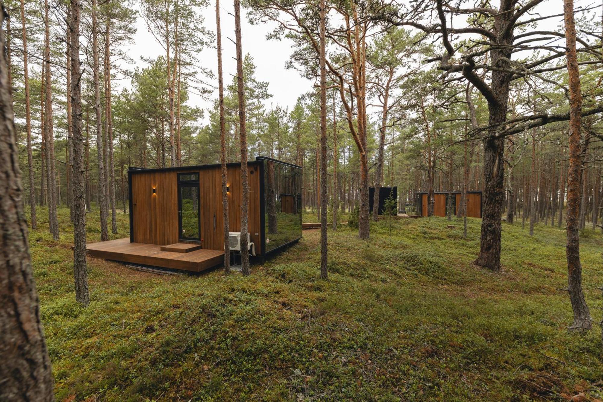 Oeoed Hoetels Lohusalu Leida & Enno Laulasmaa Exterior photo